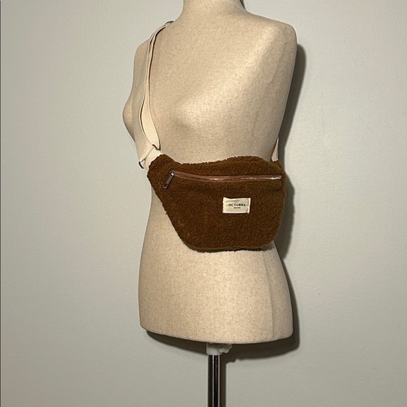 Sezane Handbags - Sézane Octobre Éditions Brown Teddy Bear Crossbody Belt Bag